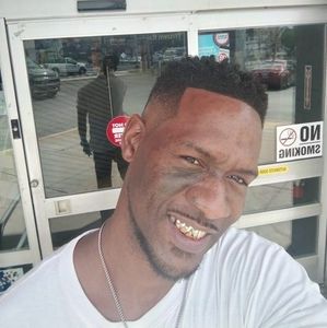 Meet your Posher, Adrian